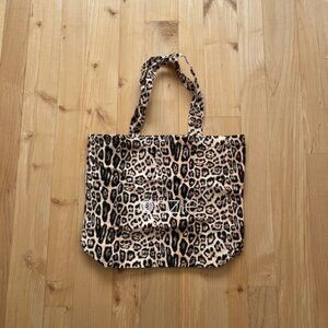 Onzie Leopard M/L print tote - NWOT